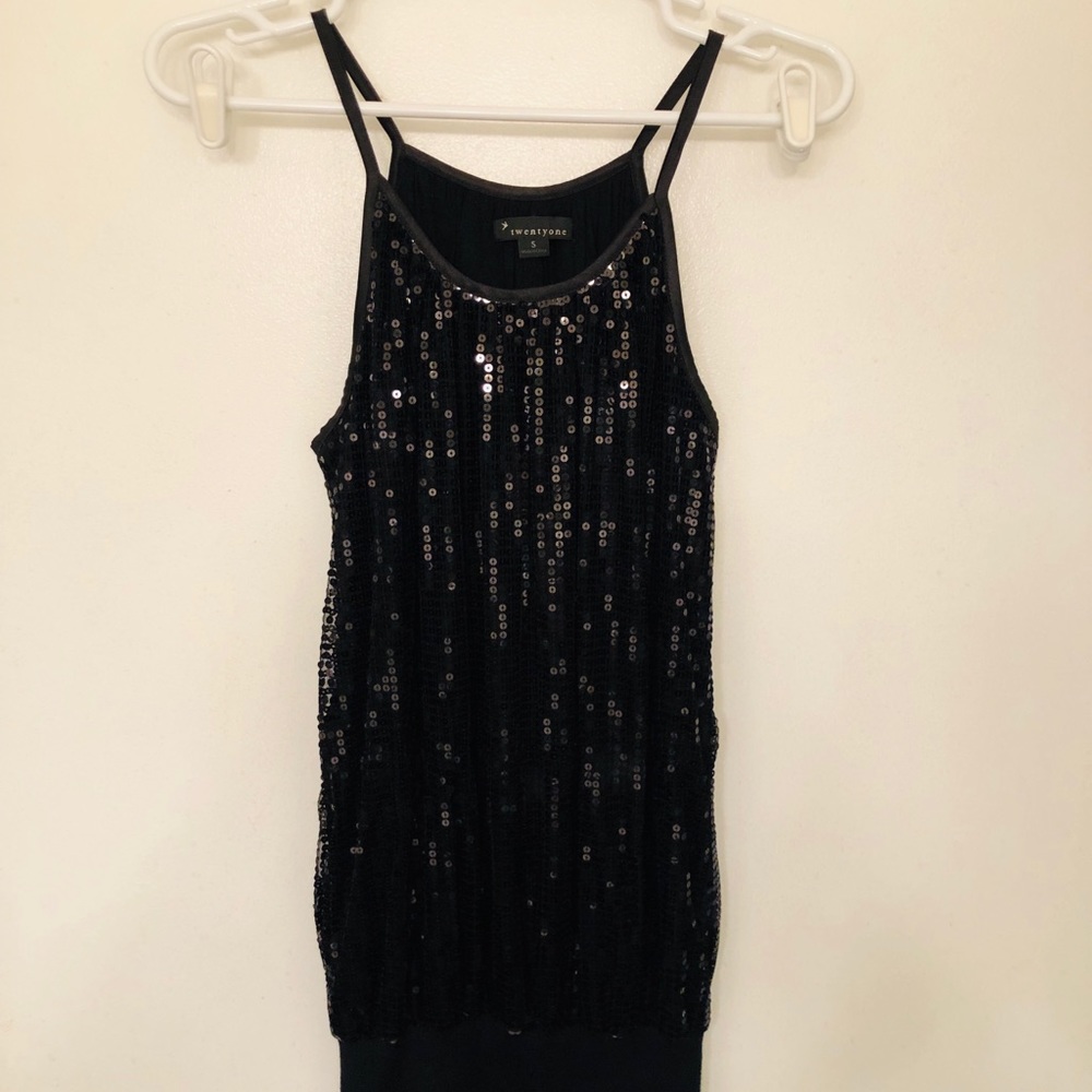 Black sequin dress w/stretch bottom